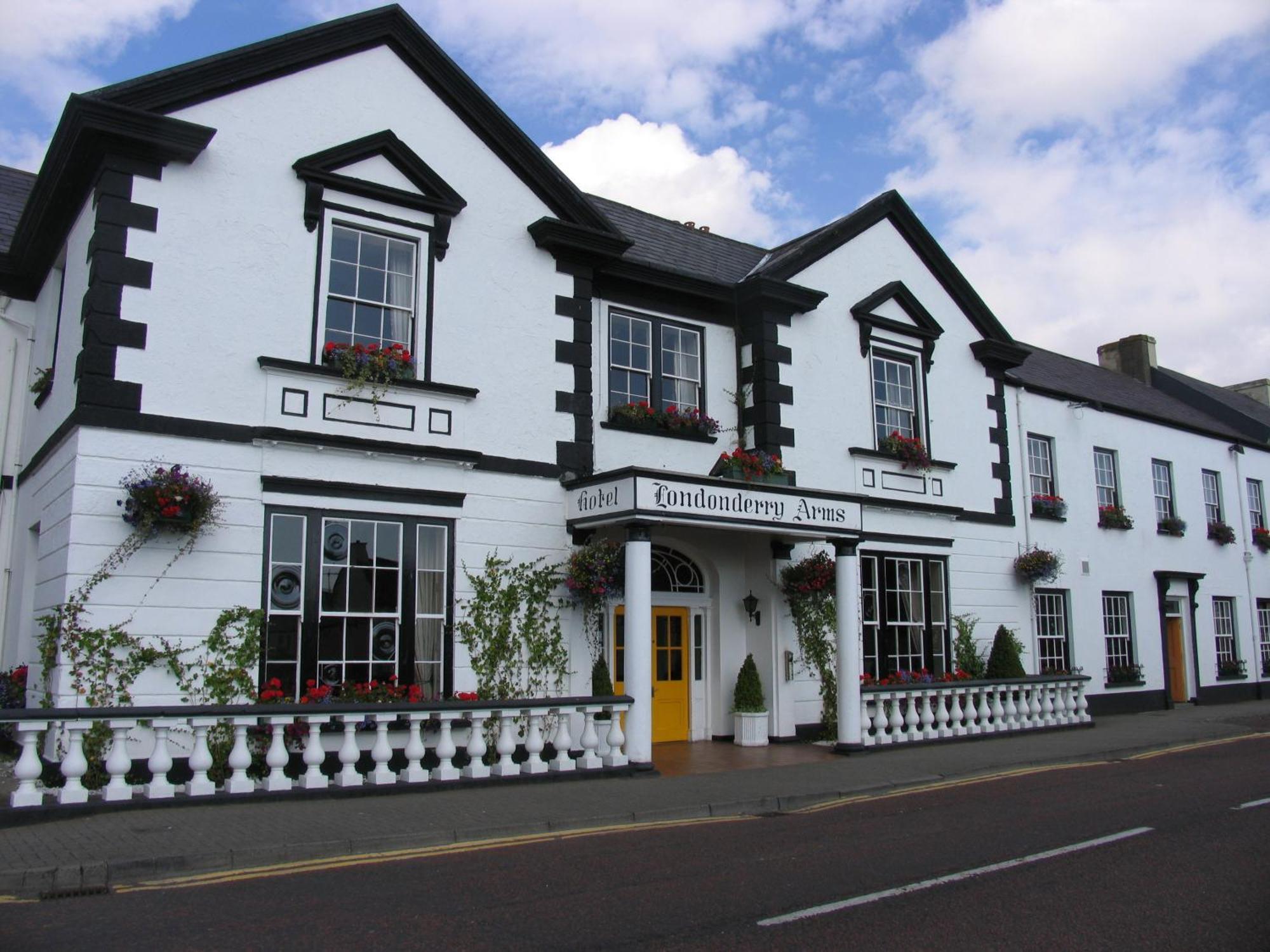 Londonderry Arms Hotel Carnlough Kültér fotó
